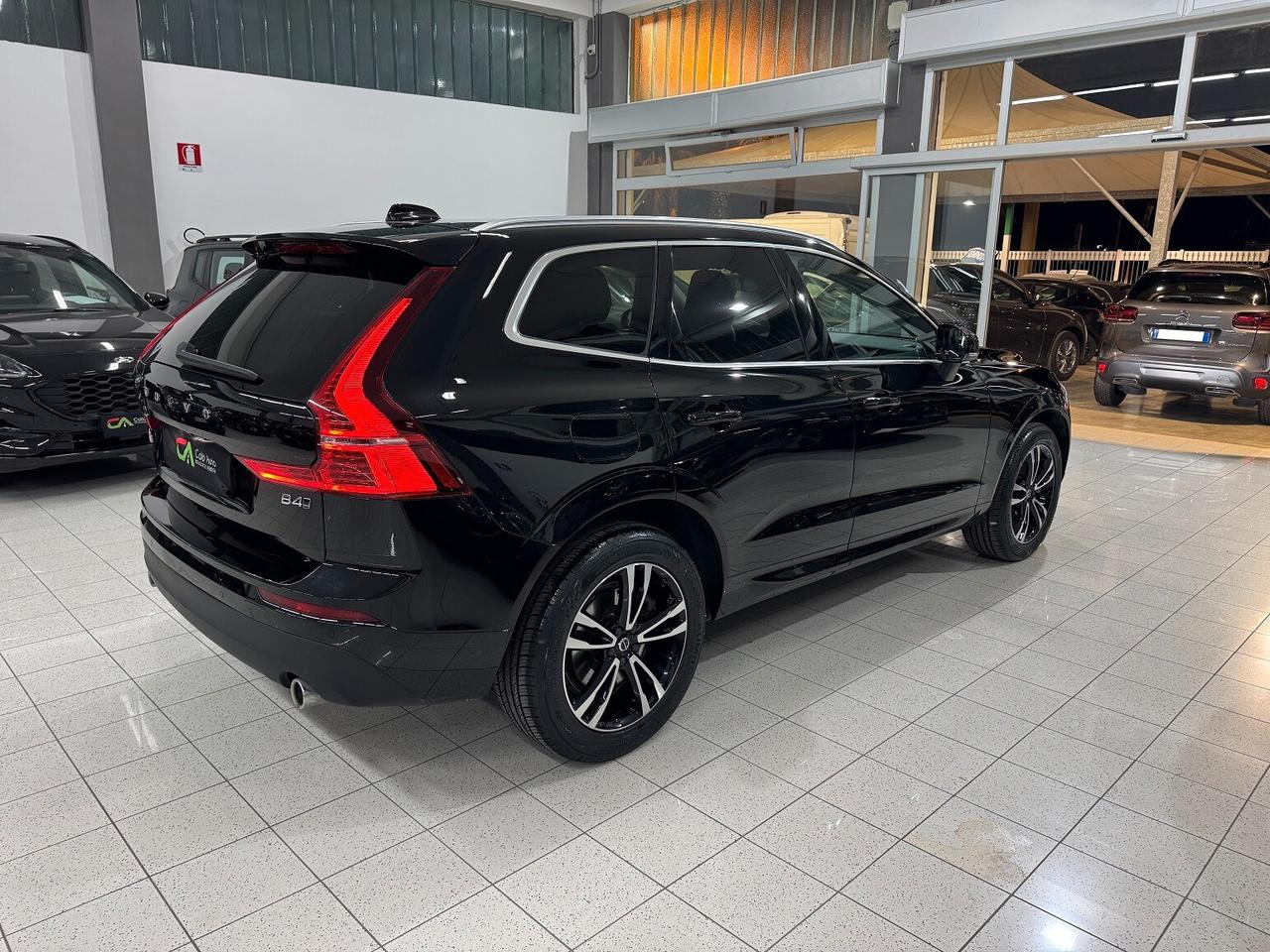XC60 B4 Momentum Pro VETRI SCURI BELLA!!!!!