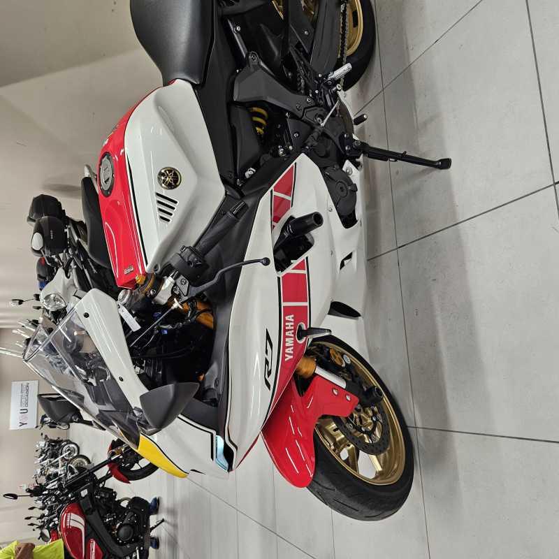 Yamaha YZF R7 World GP 60th Anniversary - 2023