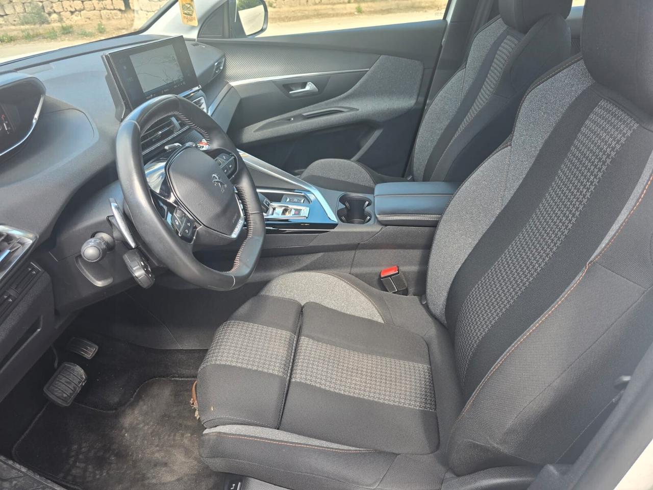 Peugeot 3008 BlueHDi 130 S&S Business