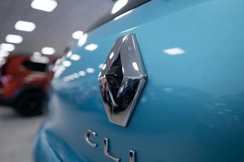 Renault Clio 1.6 E-Tech hybrid Intens 140cv auto my21