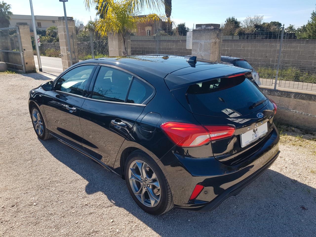 Ford Focus 1.5 EcoBlue 120cv ST-Line