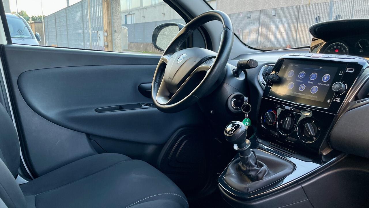 LANCIA 1.0 FIREFLY HYBRID 5P 69CV - CARPLAY, NEOPATENTATI