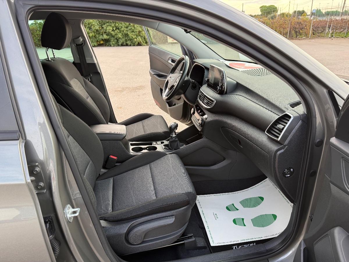 HYUNDAI TUCSON 1.6 CRDI EXELLENCE PREMIUM PACK 2WD 115 C.V.