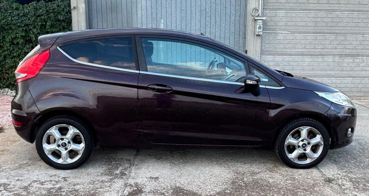 Ford Fiesta 1.4 3 porte Bz.- GPL Titanium