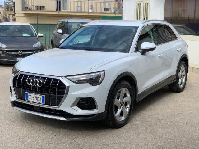 AUDI Q3 35 TDI quattro S tronic Business Advanced