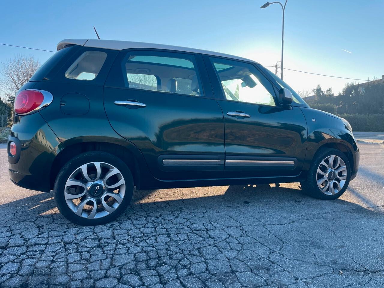 Fiat 500L 1.6 Multijet 105 CV Lounge si neopatentati