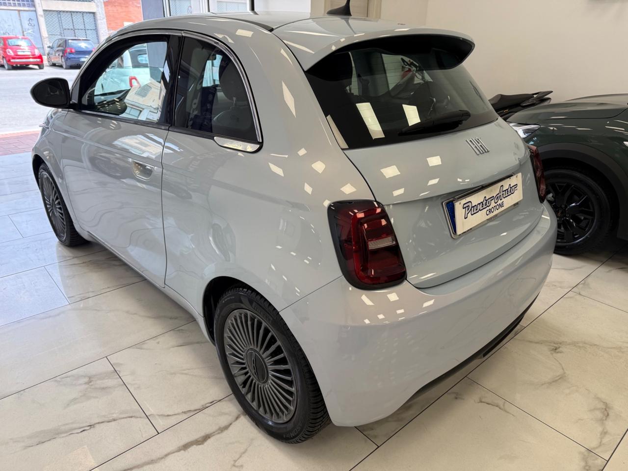 Fiat 500 500e Berlina 42 kWh opening edition