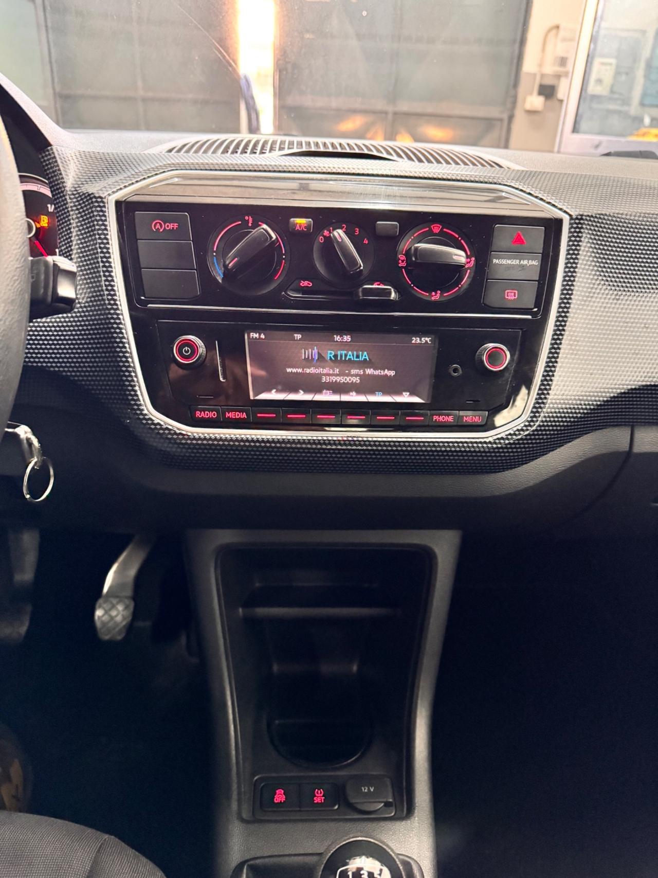 Volkswagen Up 1.0 68 Cv 5P. BenzMetano 2017