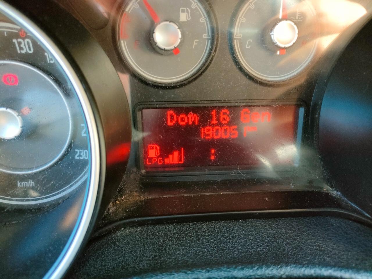 Fiat Punto 1.4 8V 5 porte Easypower Lounge