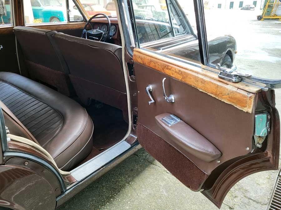 Daimler 2.5 V8 Saloon – 1964