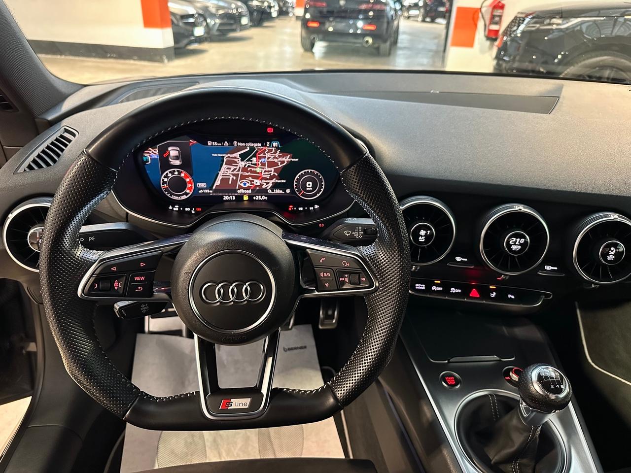 Audi TT Coupé 2.0 TDI S-line interno/esterno SEDILI RISC