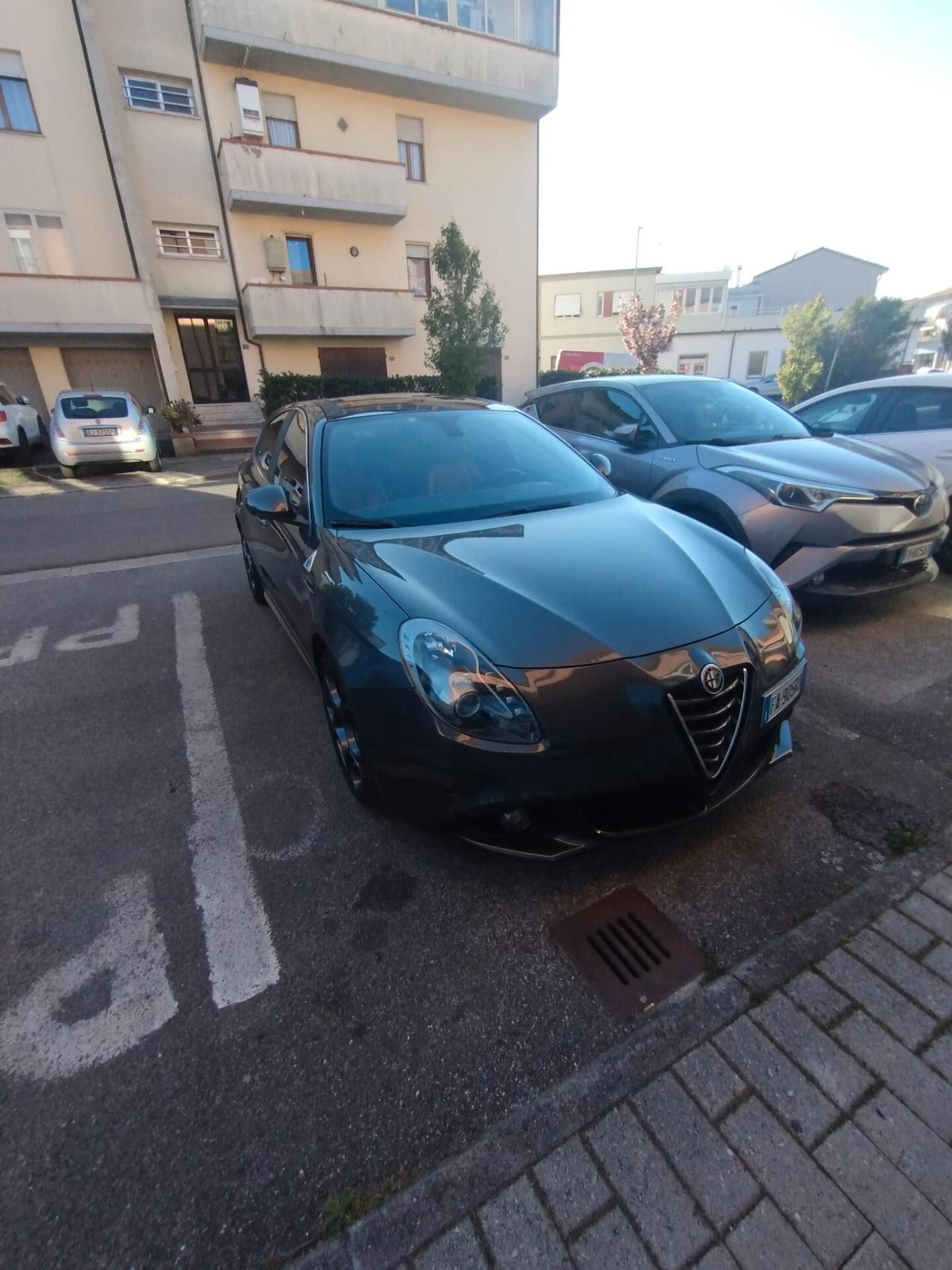 Alfa Romeo Giulietta 1750 Turbo TCT Quadrifoglio Verde