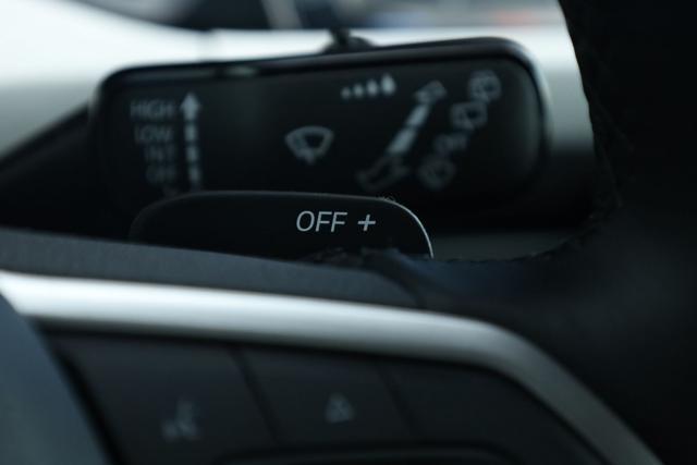VOLKSWAGEN Golf 1.0 eTSI EVO DSG Life