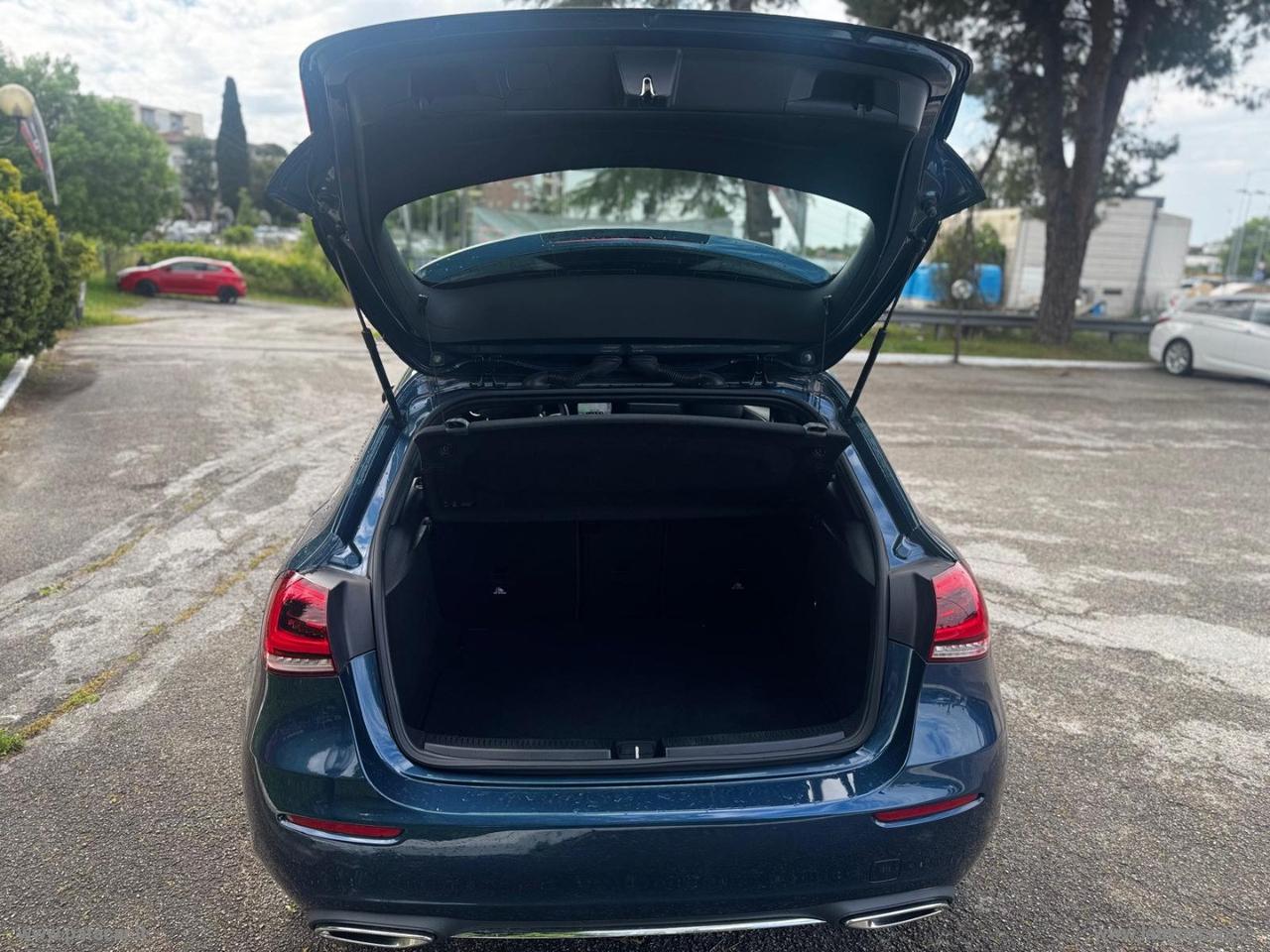 MERCEDES-BENZ A 180 d Automatic Executive