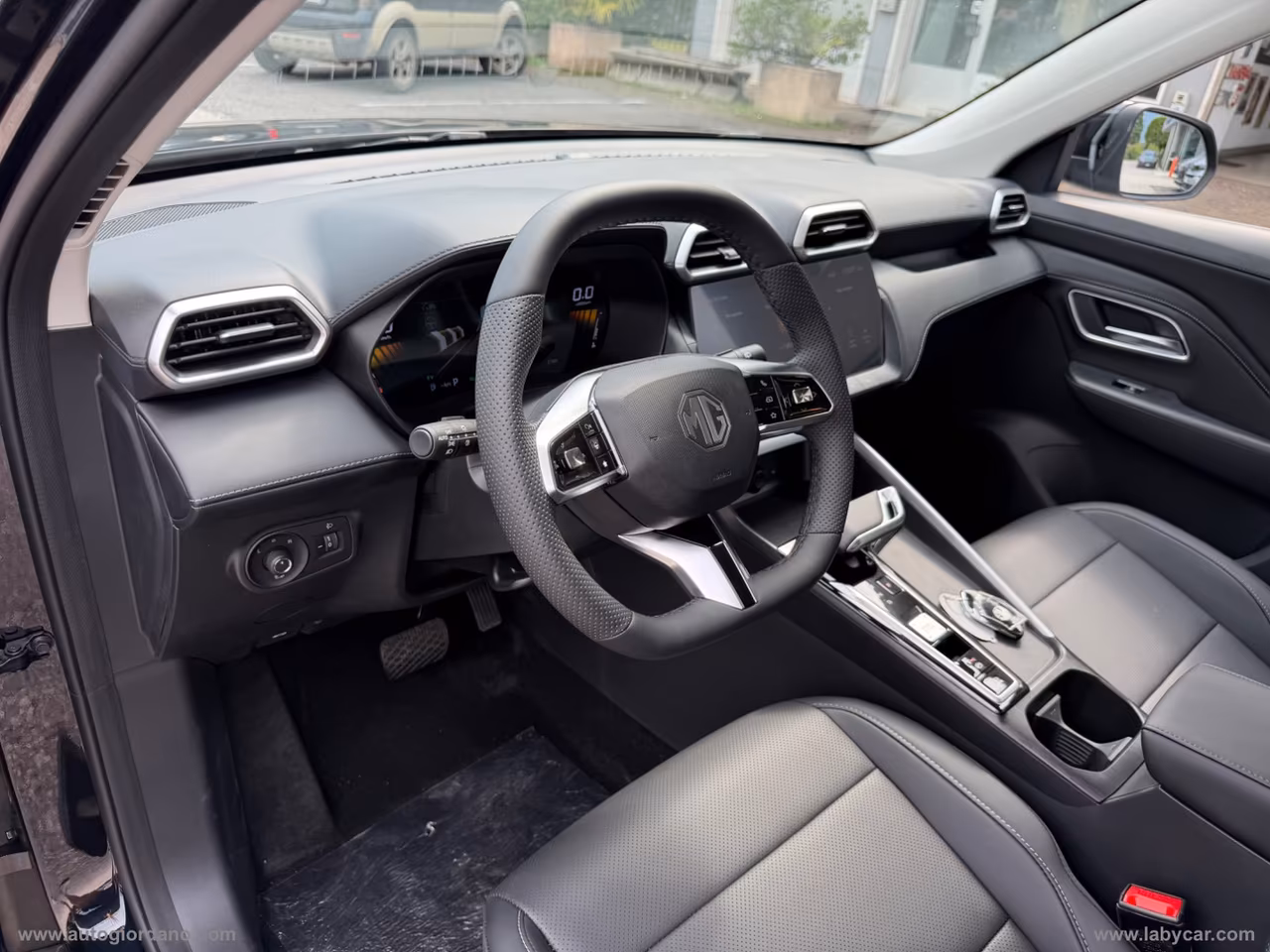 MG ZS Hybrid+ Luxury