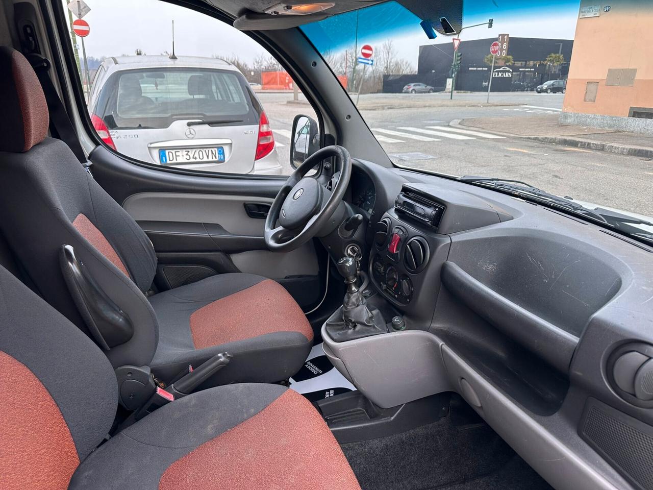 Fiat Doblo Doblò 1.6 16V Natural Power Active