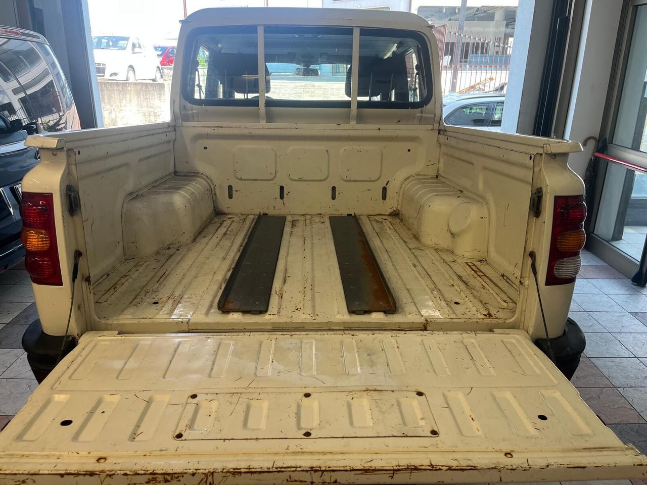 Mahindra Goa 2.2 CRDe 16V 4WD DC Pick-Up
