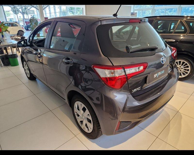 Toyota Yaris III 2017 5p 1.5h Business