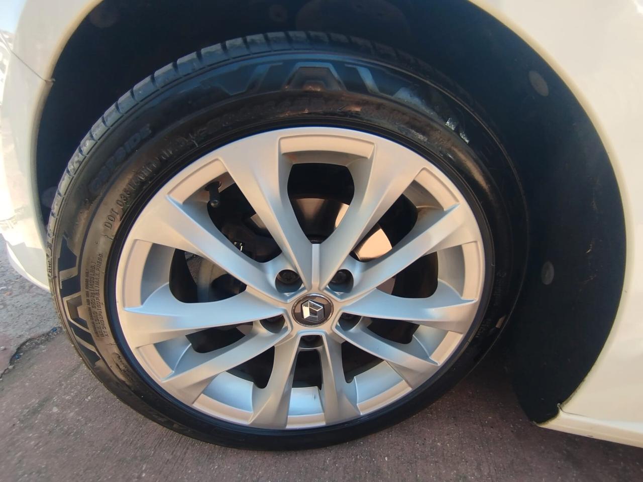 MEGANE 1.5dci-110cv *DISTRIBUZIONE FATTA* TAGLIANDI CERTIFICATI- GARANZIA 12 MESI