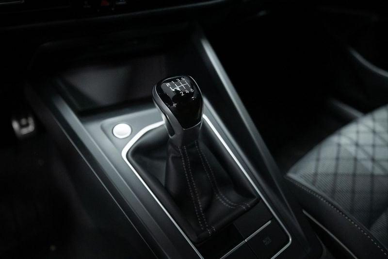 Volkswagen Golf 1.5 tsi evo R-Line 150cv