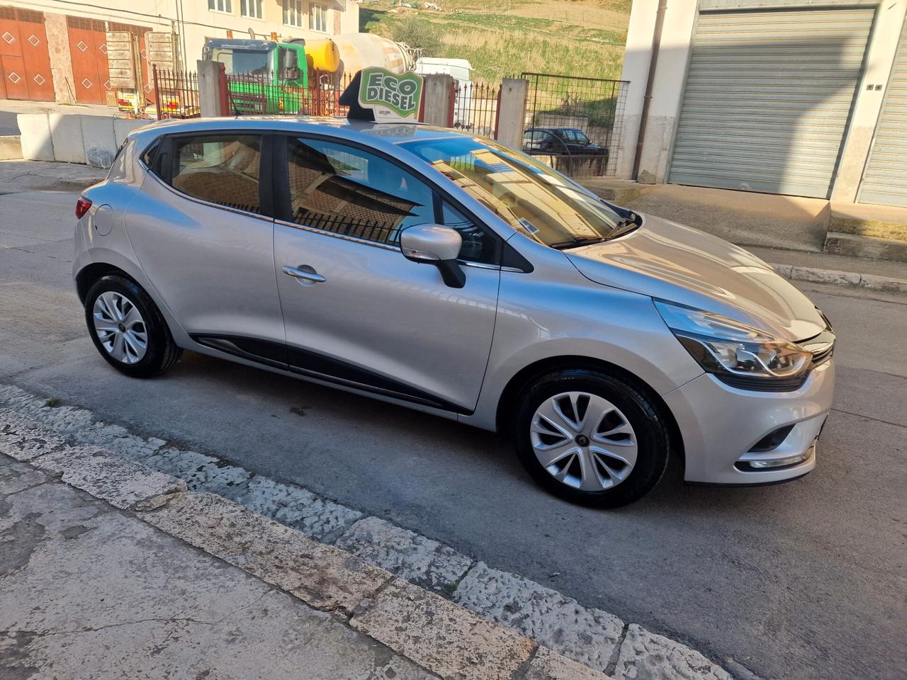 Renault Clio dCi 8V 75 CV 5 porte Life