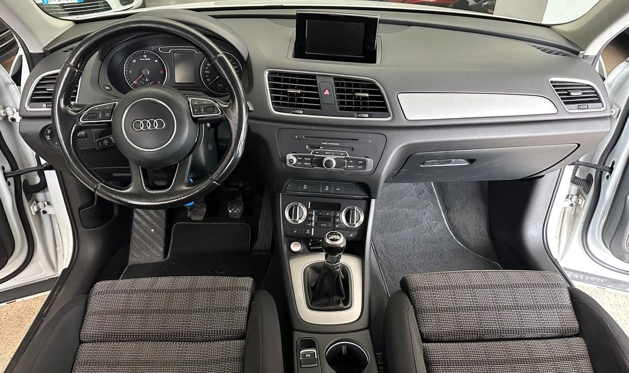 Audi Q3 2.0 TDI 140cv S Line - TETTO APRIBILE