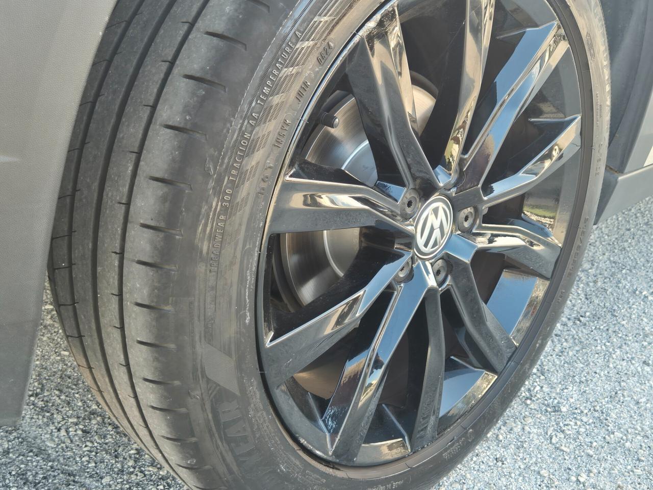 Volkswagen T-Roc 1.5 TSI 150cv DSG R-Line
