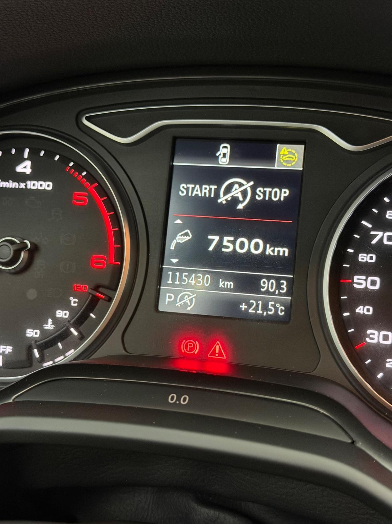 Audi Q2 35 TDI quattro S tronic Identity Black