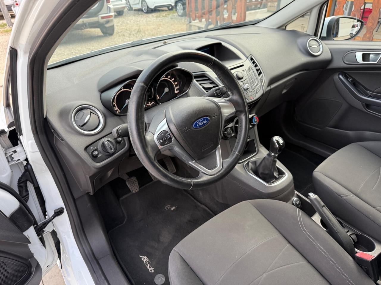 Ford Fiesta 1.5 TDCi 75CV 5 porte Business