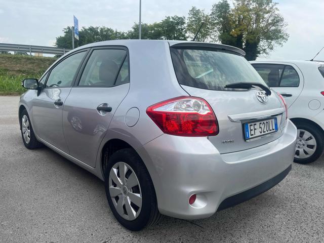TOYOTA Auris 1.3 5 porte