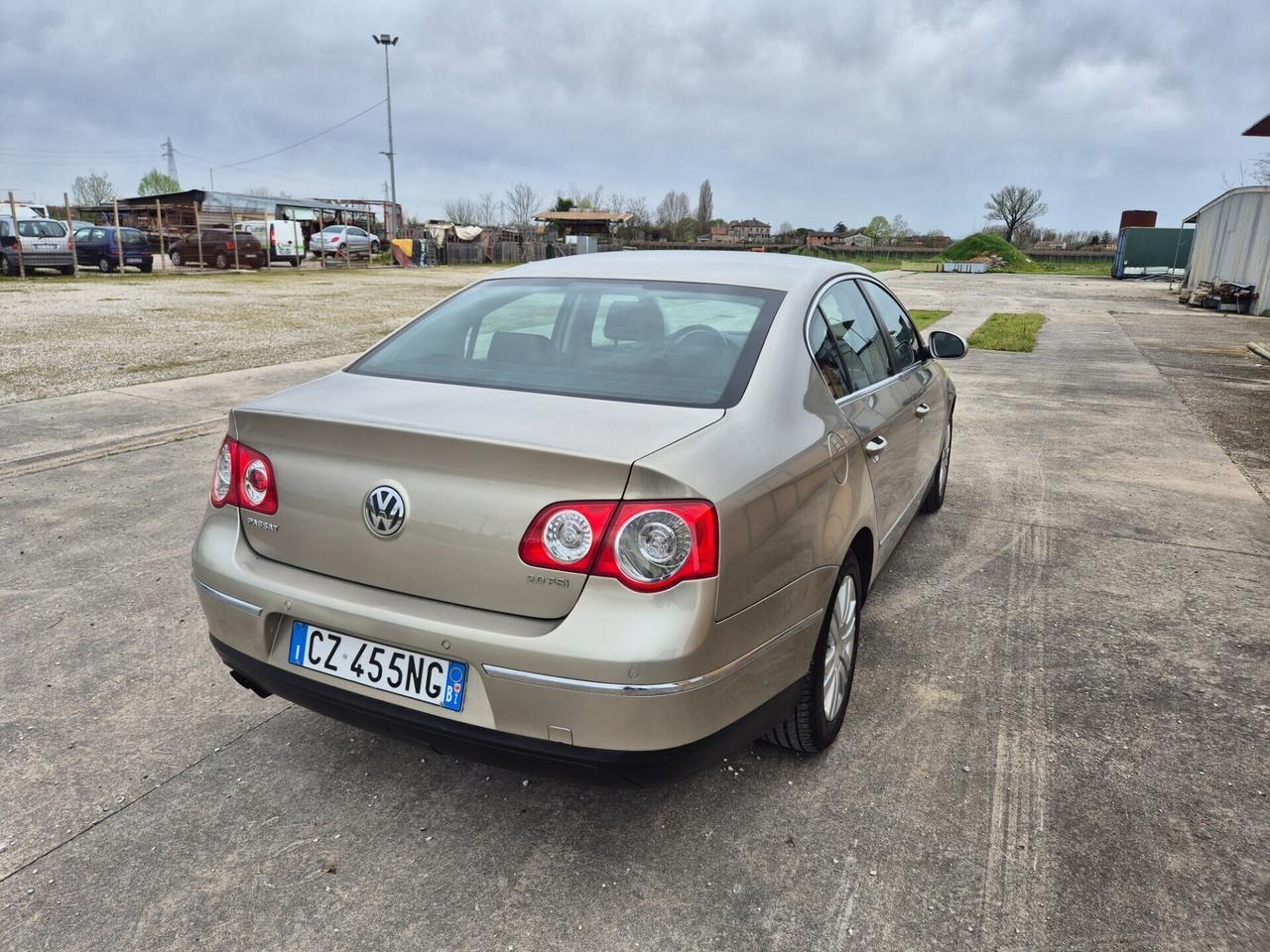 Volkswagen Passat 2.0 16V FSI Highline automatico