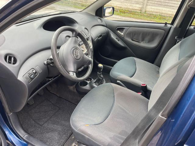 TOYOTA Yaris 1.0i 16V cat 5 porte