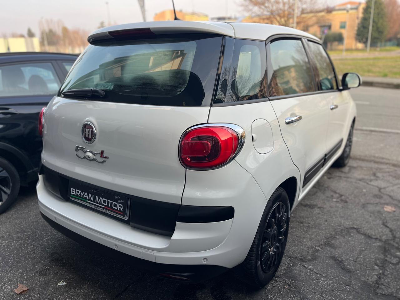 Fiat 500L Wagon 1.3 Multijet 95 CV Mirror