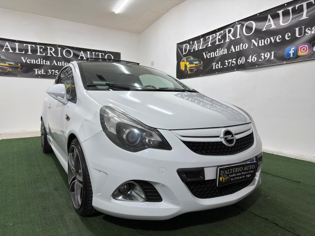 Opel Corsa 1.6 T 192CV 3 porte OPC
