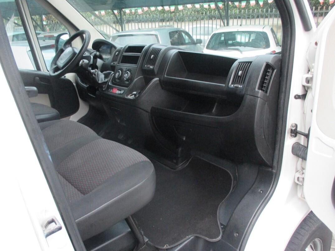 Peugeot Boxer 2.2 HDI 130 CV 3 Posti