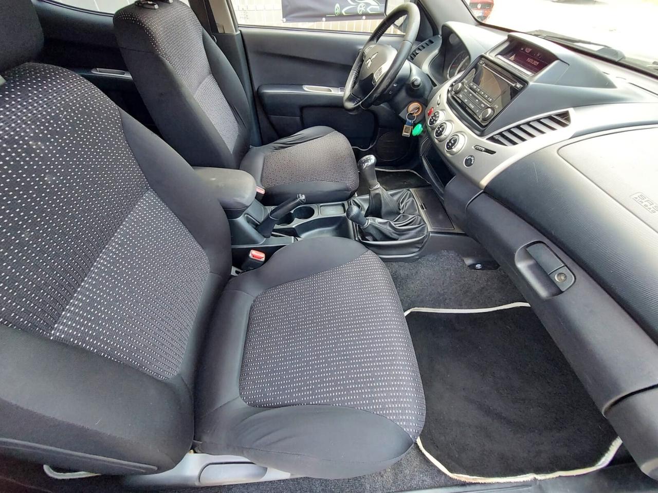 Mitsubishi L200 2.5 DI-D Double Cab Invite