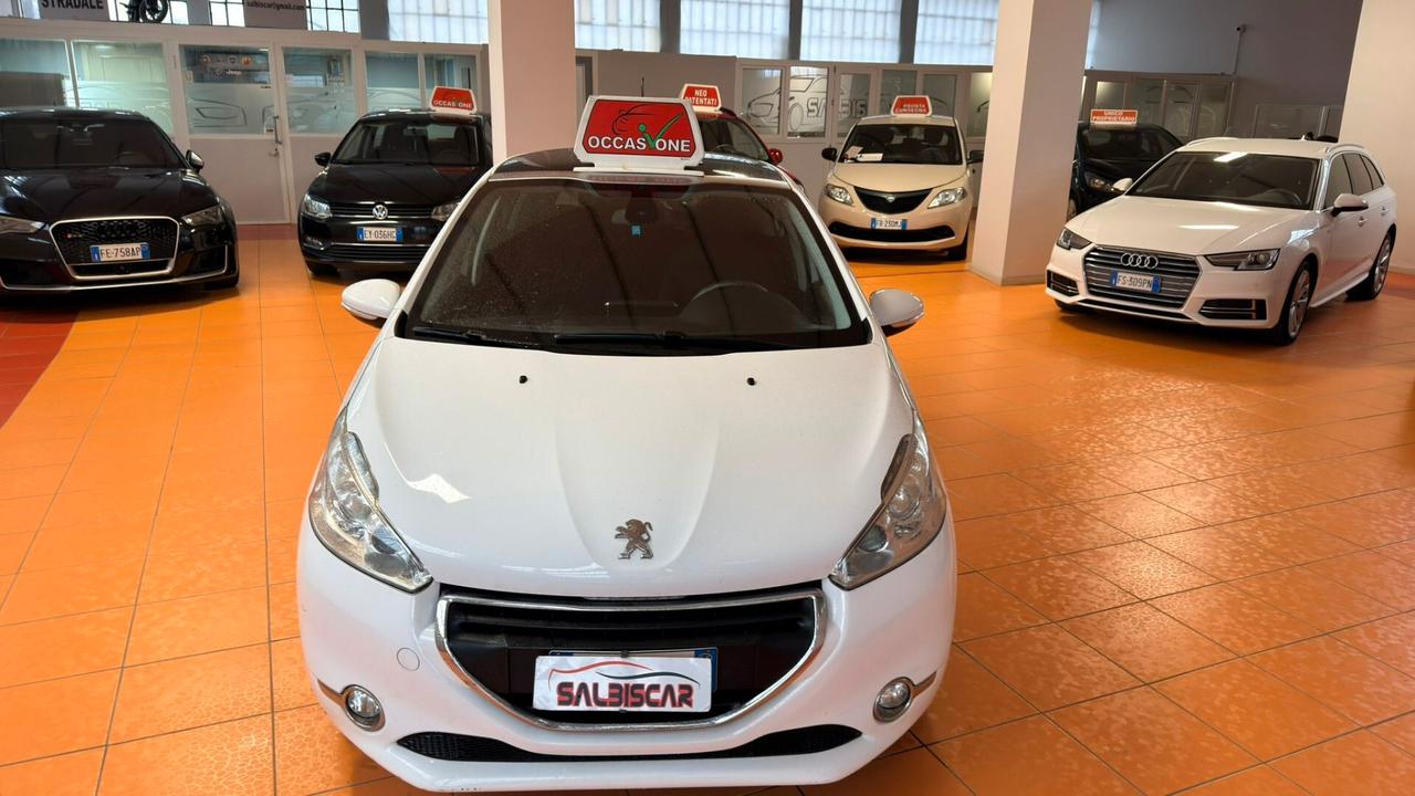 Peugeot 208 PureTech 82 5 porte Allure