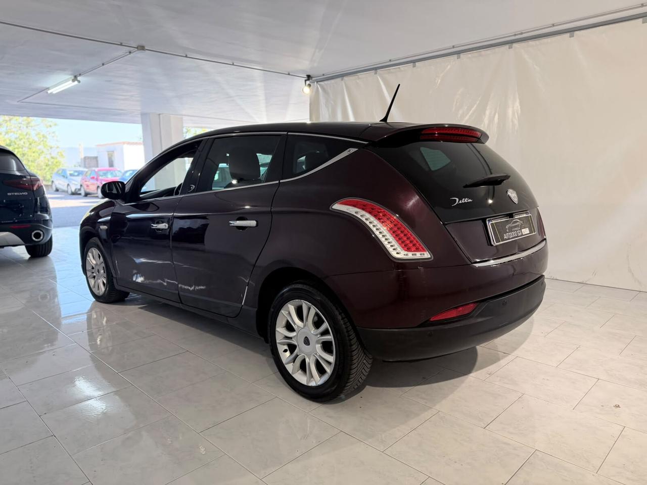 LANCIA DELTA 2013 1.6 MJT 120 CV SILVER