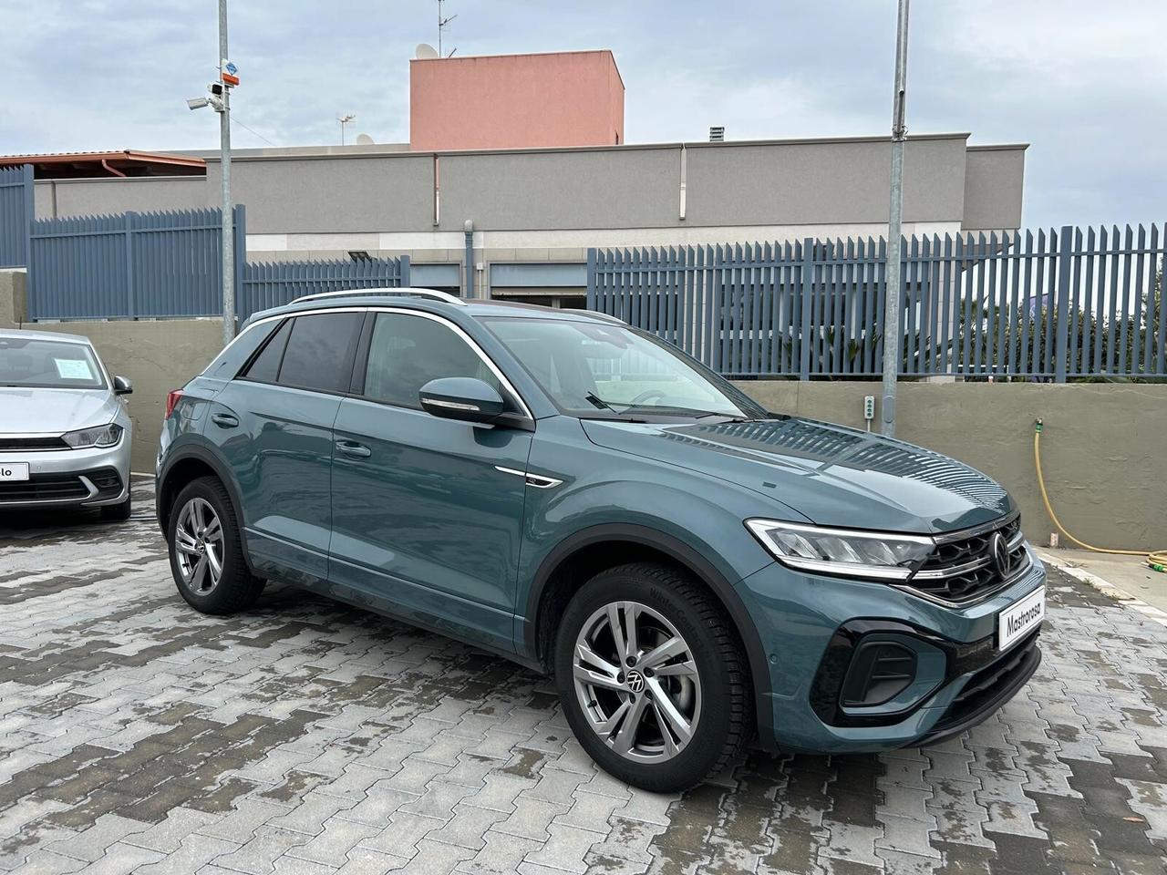 Volkswagen T-Roc 1.5 TSI ACT DSG R-Line