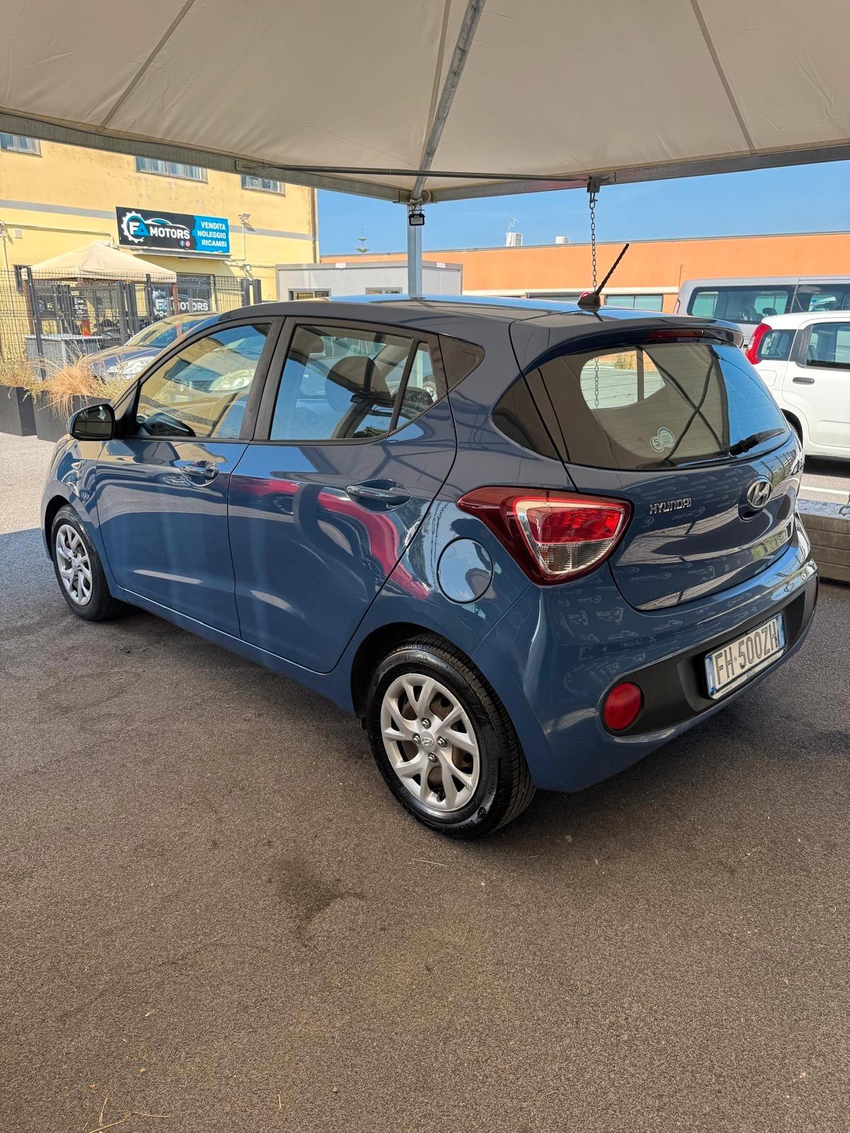 Hyundai i10 1.0 - 2017 - SOLO 60000KM