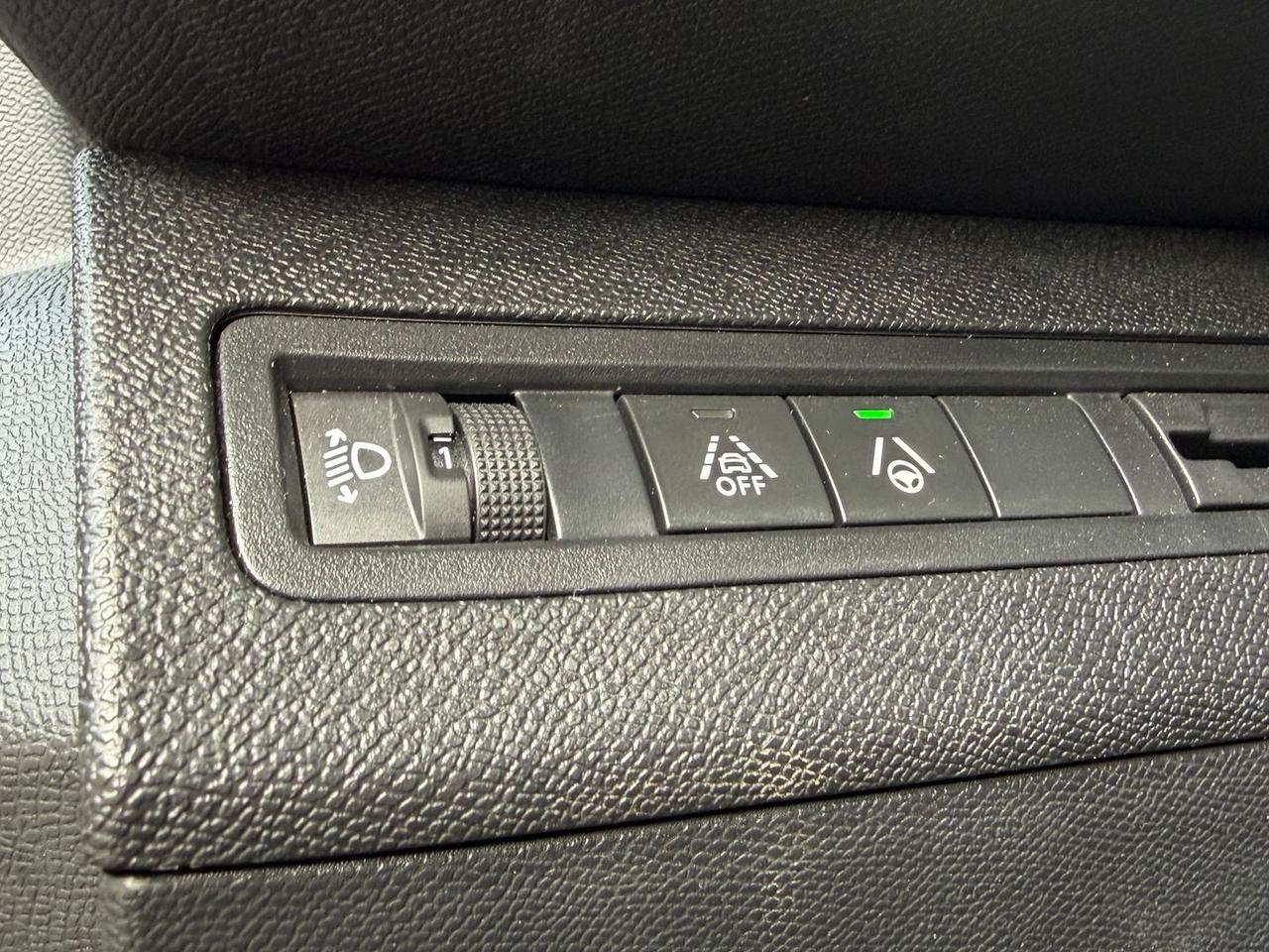 Peugeot 3008 Allure Pack 1.5 Blue HDI 130 #50512