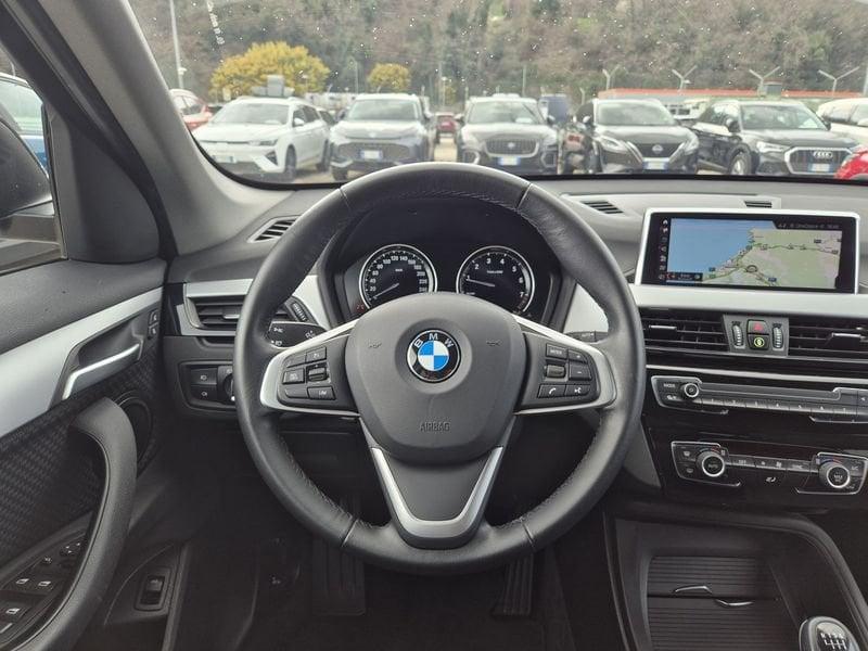 BMW X1 sdrive18i Advantage 136cv