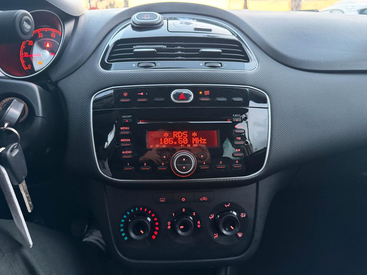 FIAT PUNTO ANNO 2012 1.3 MJT 75 CV