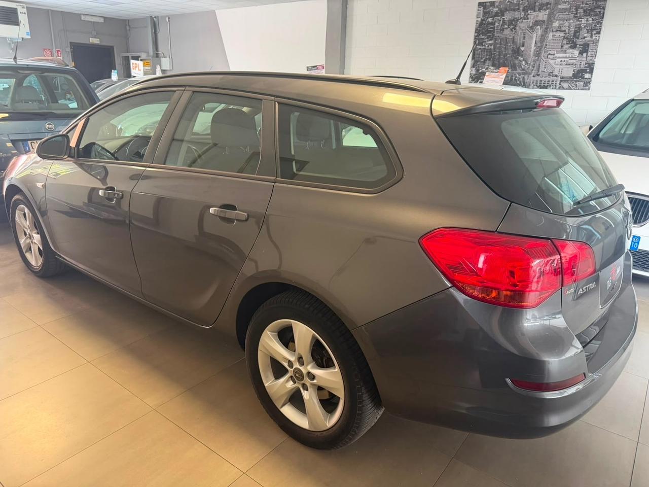 Opel Astra 1.7 CDTI 110Cv Sports Tourer Cosmo Fleet