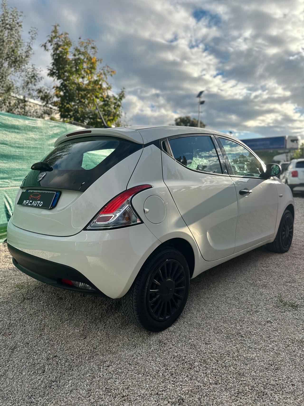 Lancia Ypsilon 1.2 Ecochic BLOCKSHAFT!!!