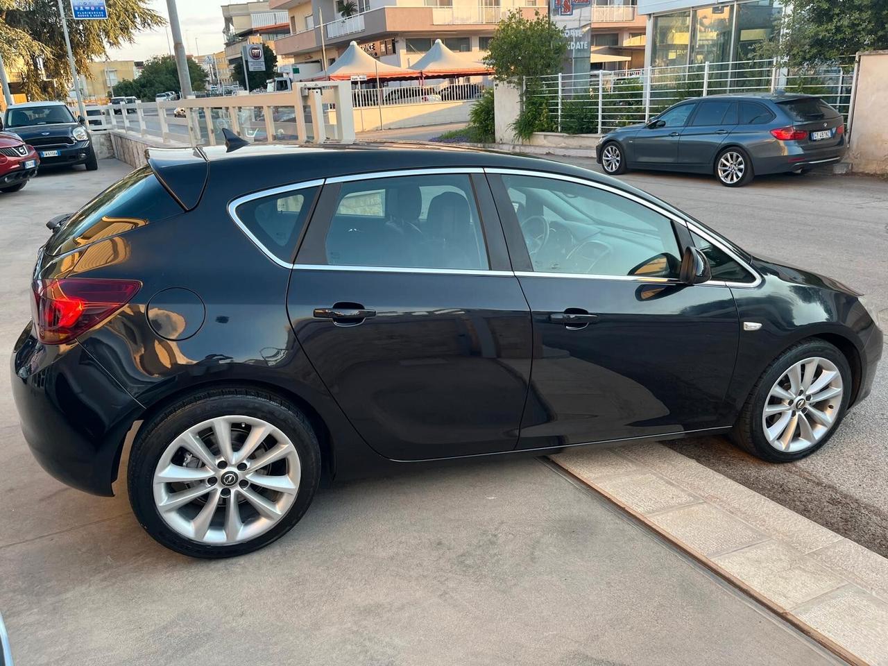 Opel Astra 1.7 CDTI 110CV 5 porte Cosmo