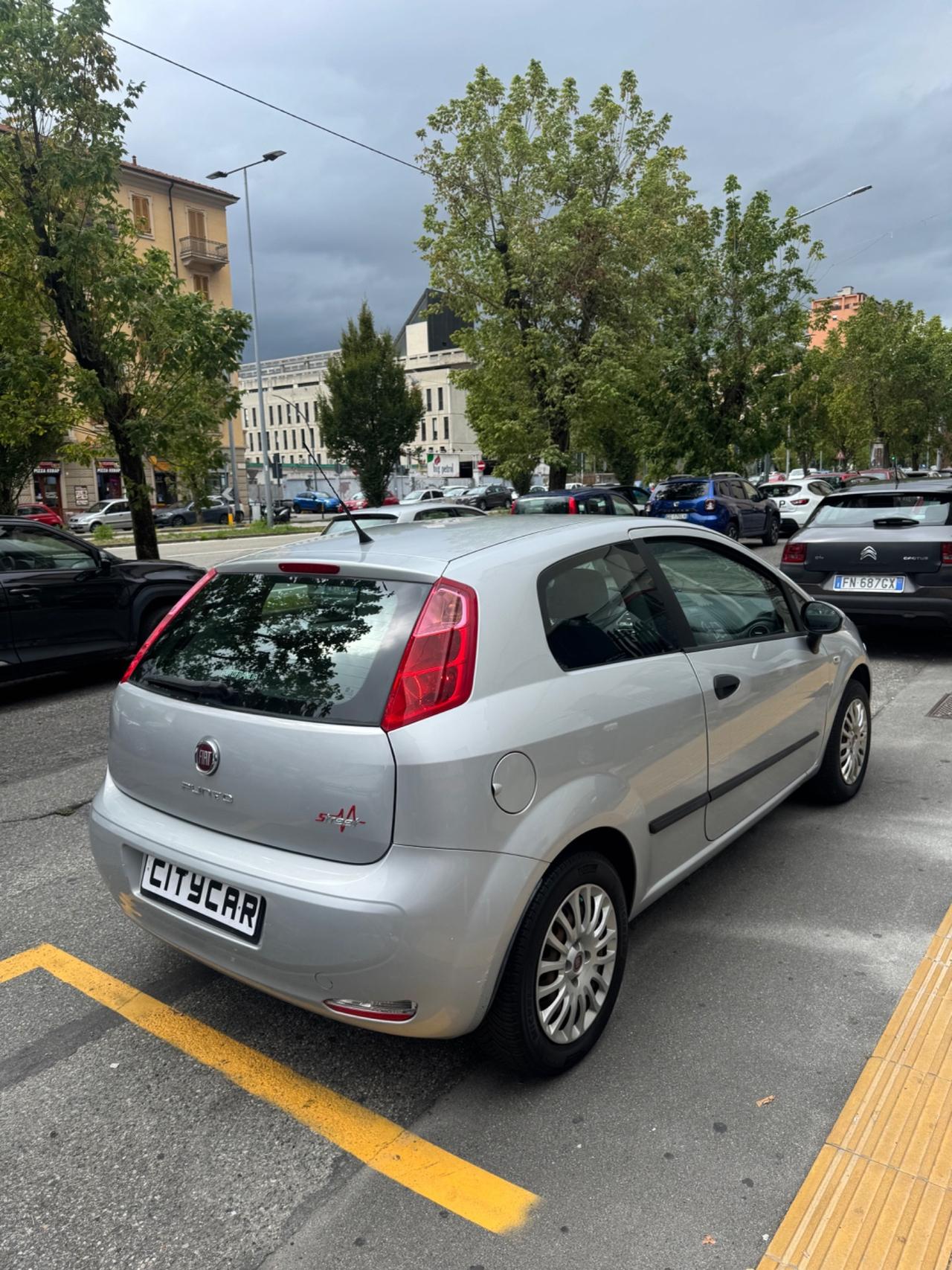 Fiat Punto 1.2 Street GPL appena revisionato