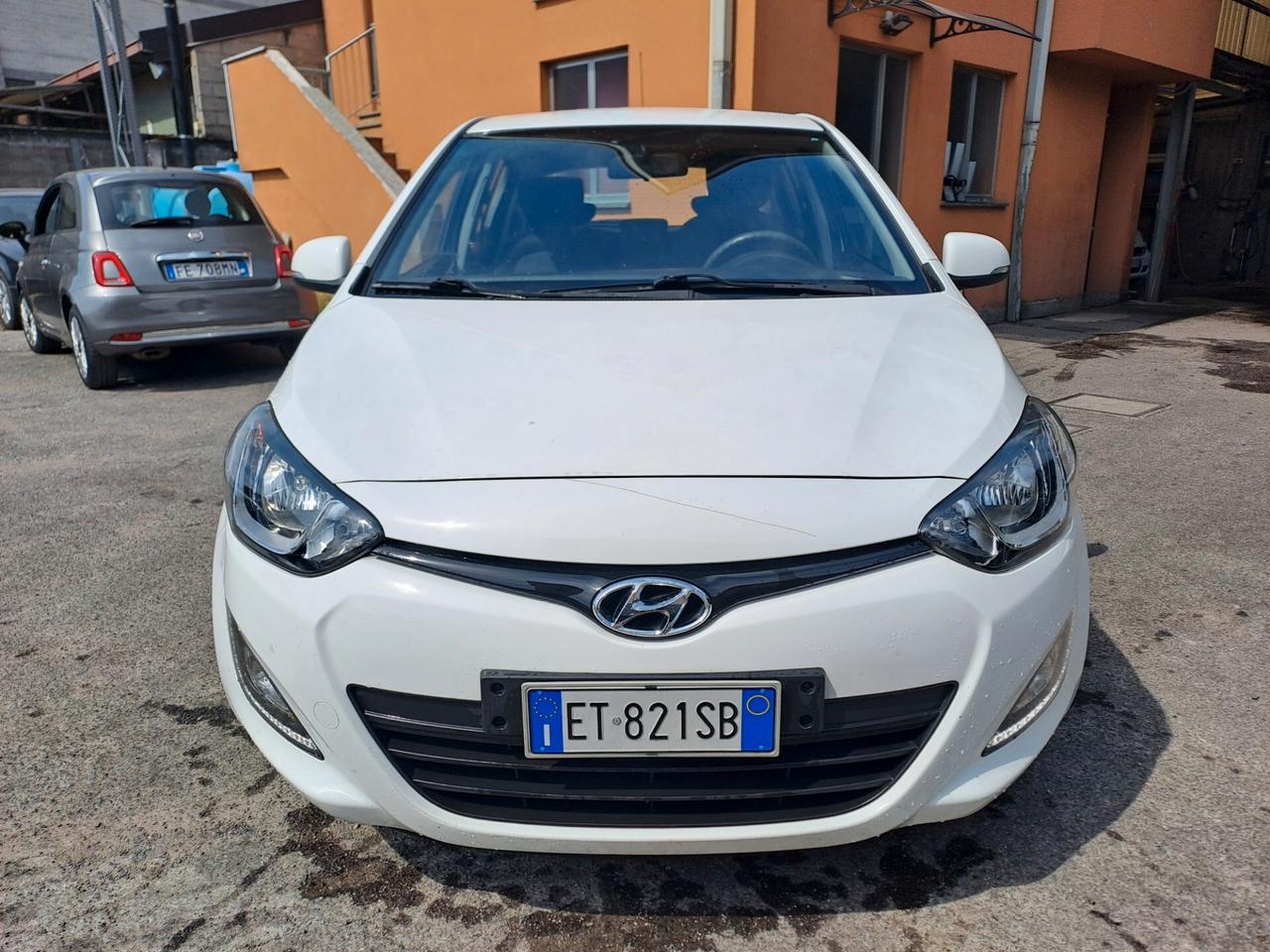 HYUNDAI i20 1.2 BENZINA *OK NEOPATENTATI*