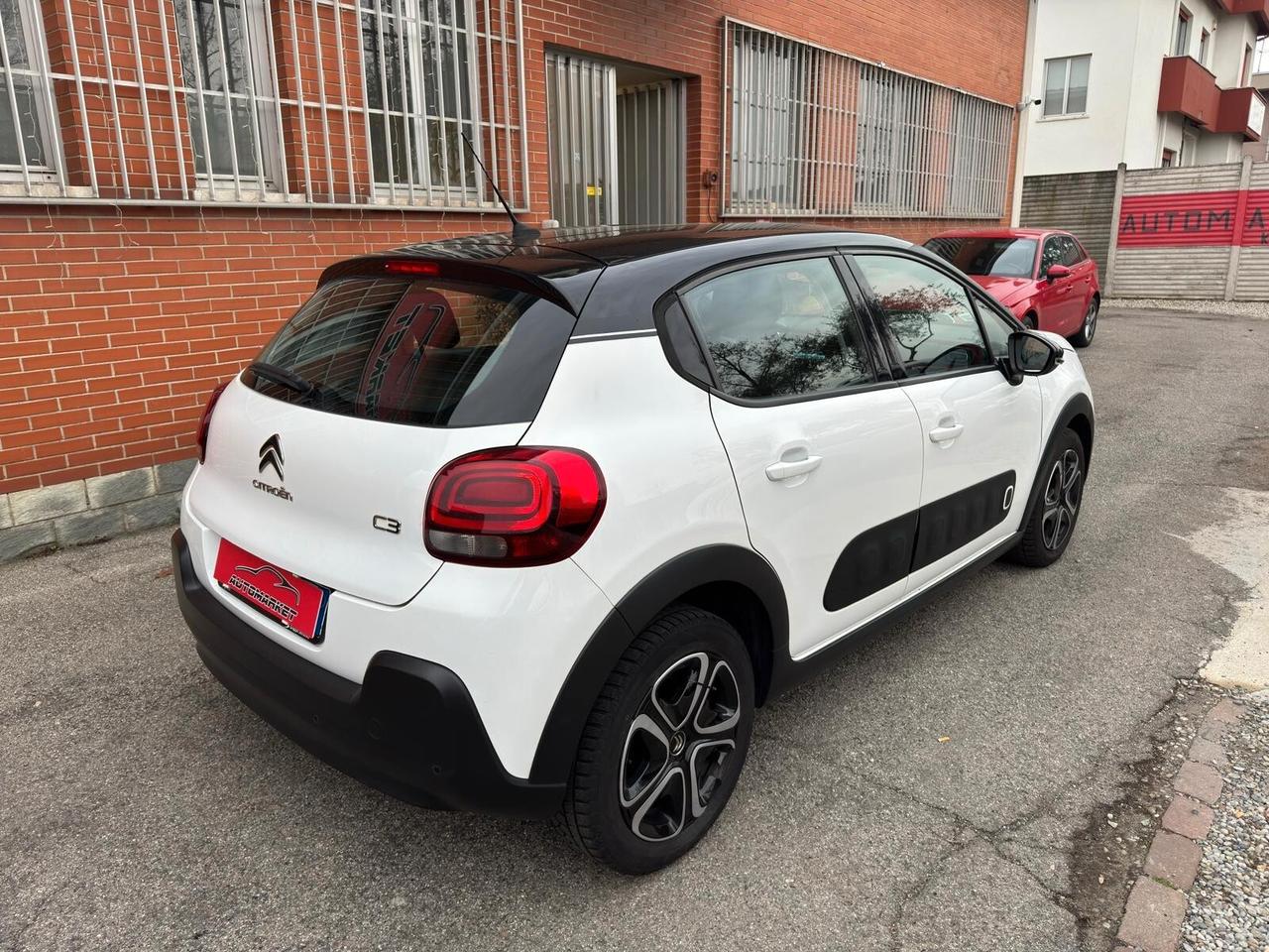 Citroen C3 1.2 PureTech 82cv Shine