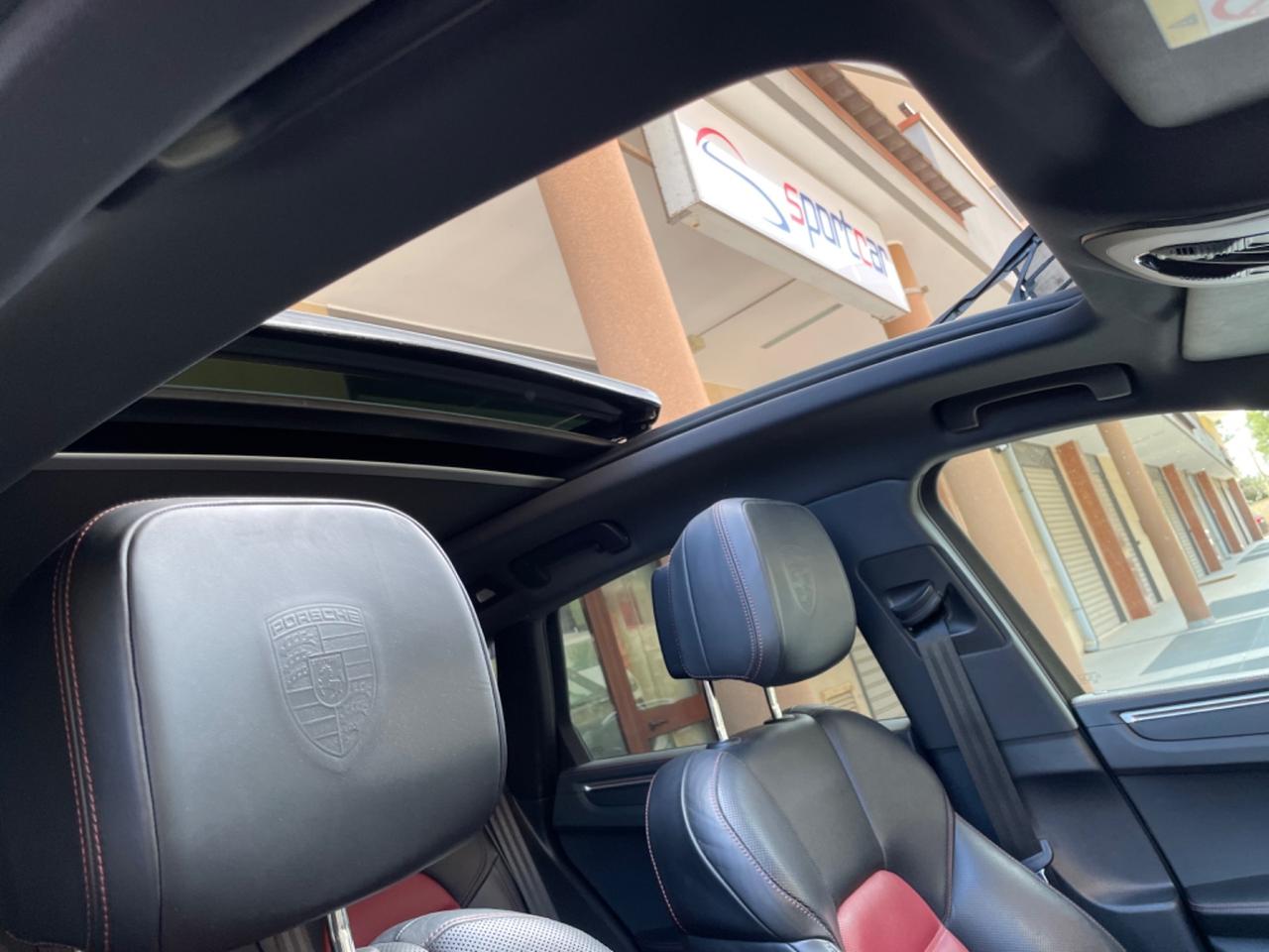Porsche Macan 2.0 265cv PDK All. GTS "TETTO NAVY PELLE TEL.360 LED PASM BOSE 21"